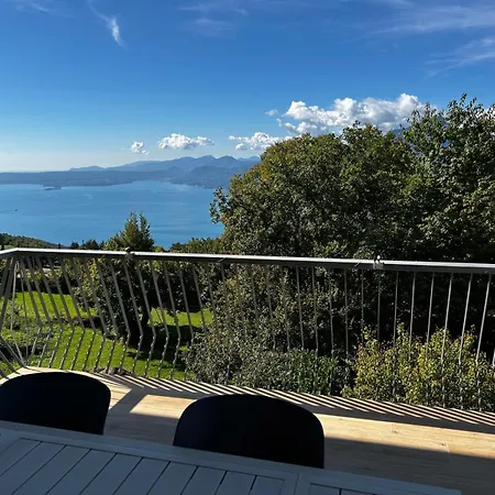 Garda View For Groups 4br, 3 Baths, Garden & Bbq San Zeno di Montagna
