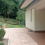 Villa Garda View For Groups 4br, 3 Baths, Garden & Bbq *