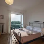 Villa Garda View For Groups 4br, 3 Baths, Garden & Bbq *