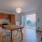 Villa Garda View For Groups 4br, 3 Baths, Garden & Bbq San Zeno di Montagna