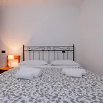 Villa Garda View For Groups 4br, 3 Baths, Garden & Bbq *