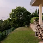 Villa Garda View For Groups 4br, 3 Baths, Garden & Bbq San Zeno di Montagna